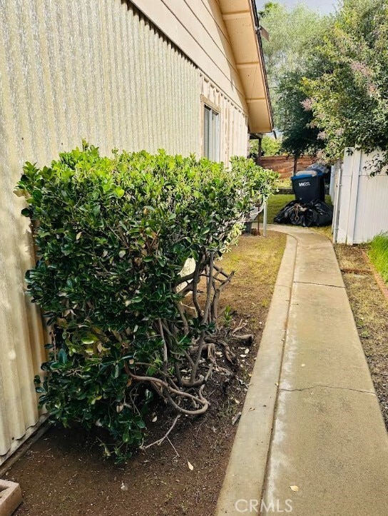 Building Photo - 28868 Thornhill Dr