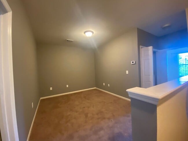 Building Photo - Spacious 2Bed/2.5Bath Townhome in the Gated Community of Baldwin Rowe! *SPECIAL: 1/2 OFF 1st Mont...