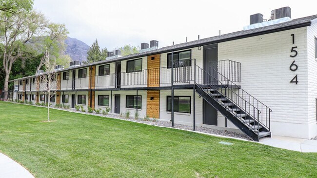 Building Photo - Modern 2-Bedroom Apartment, Steps from the Provo River Trail!