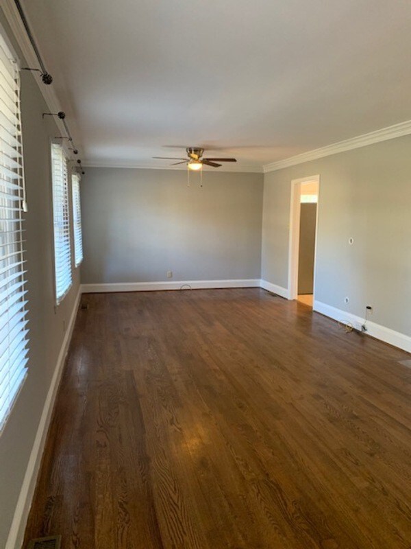 Building Photo - 4327 Castlewood Rd