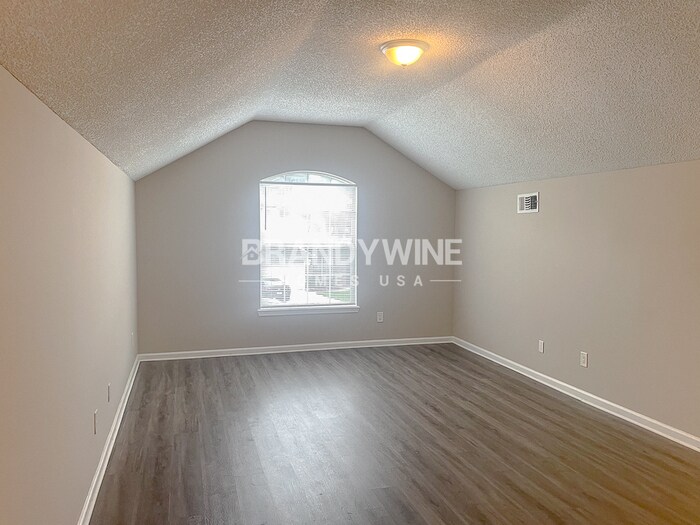 Building Photo - 4358 Woodley Creek Rd