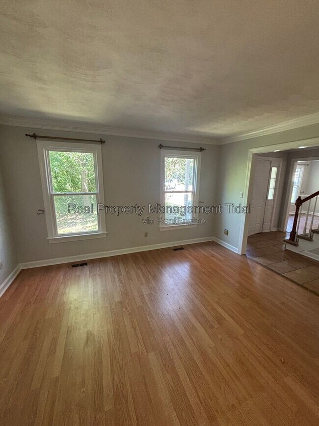 Building Photo - 8956 Belgrave Ave