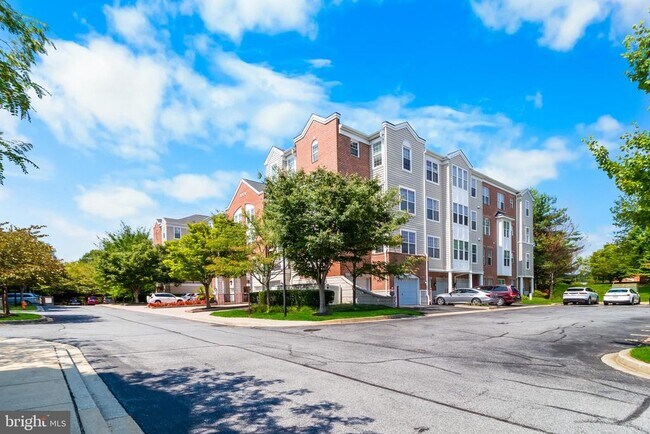 Building Photo - 5900 Great Star Dr