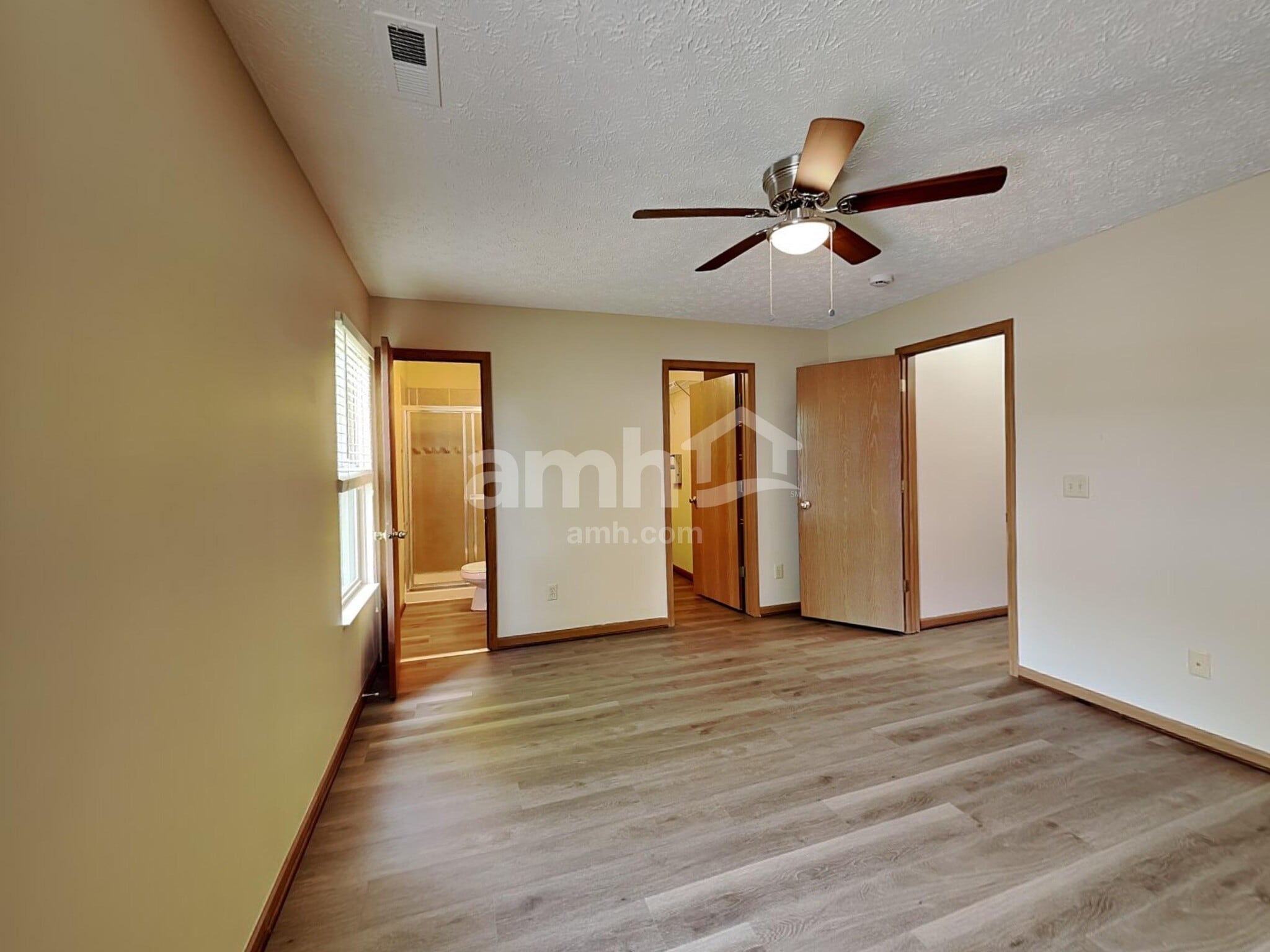 Building Photo - 4930 Kingpin Dr