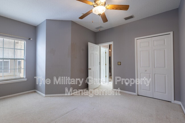 Building Photo - 9777 Summer Grove Way W