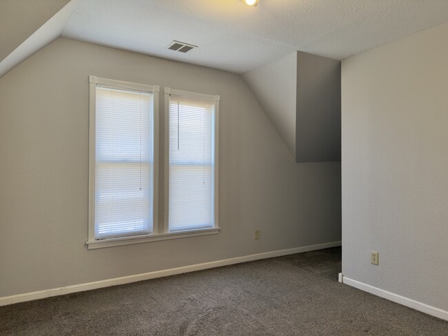 Building Photo - 1126 16th St