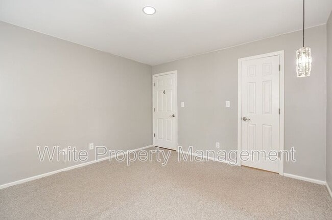 Building Photo - 2516 Cranbrook Ln