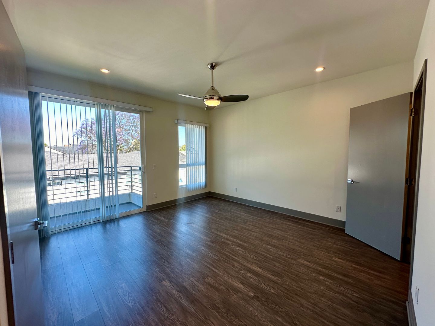 Building Photo - 6548-6550 W 86th Pl