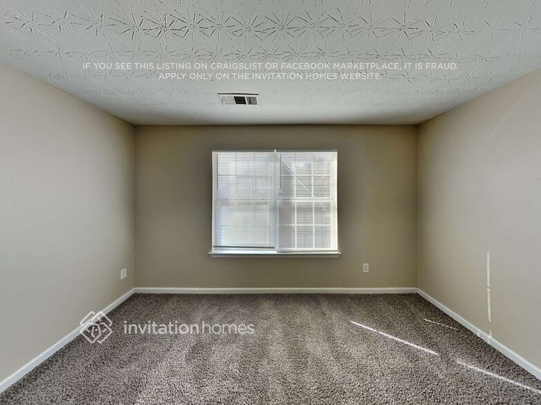 Building Photo - 1023 Lear Dr