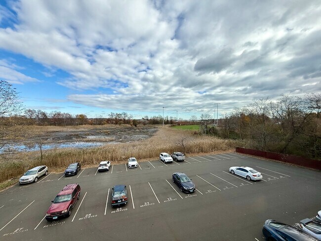 Building Photo - 1168 Main St