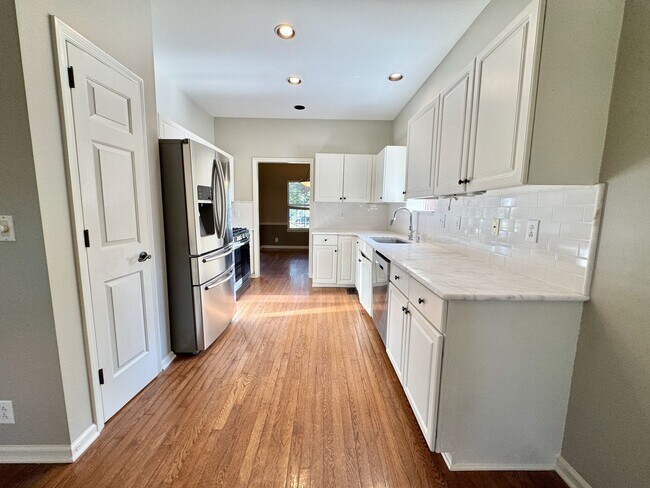Building Photo - 4 Bed, 2.5 Bath Home w/ 2 Car Garage in Fieldstone Farms