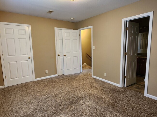 Building Photo - 2813 A COBALT DR