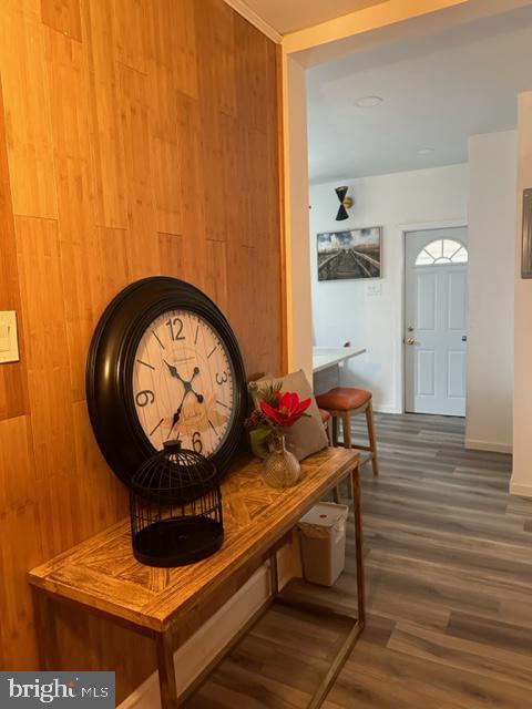 Building Photo - 2012 Mifflin St