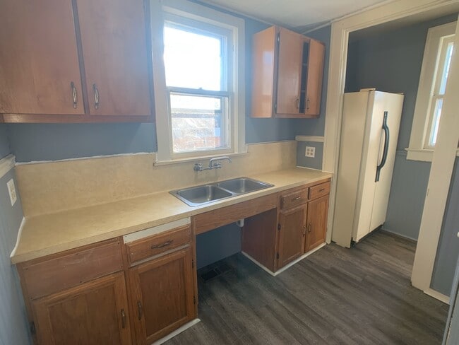 Building Photo - 1344 Walnut-