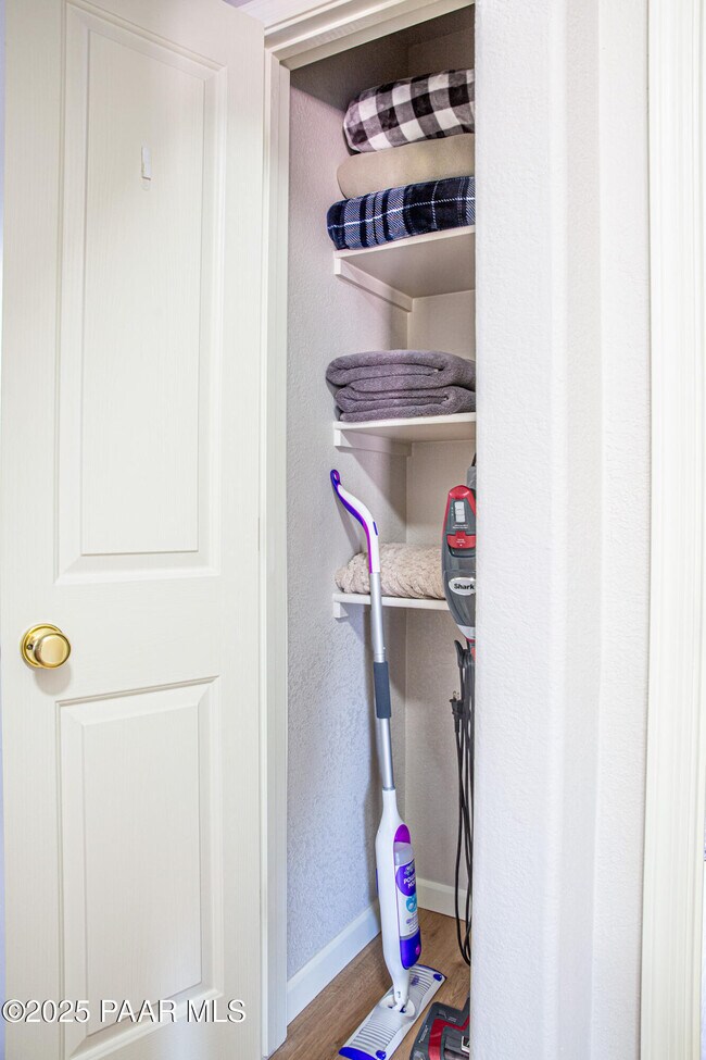 Building Photo - 7075 E Horizon Way