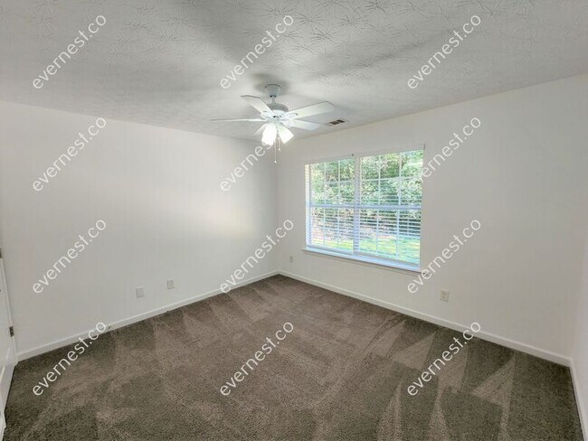 Building Photo - 4977 Hudson Rd