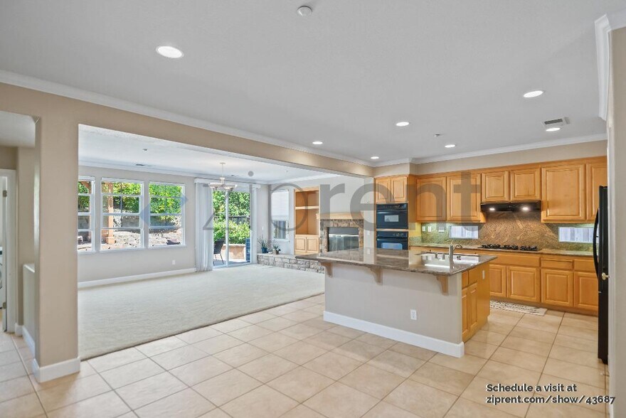 Building Photo - 5849 Penwood Ln