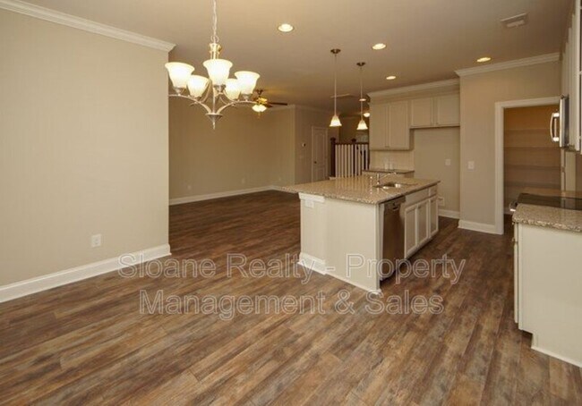 Building Photo - 4133 Rigsby Ln