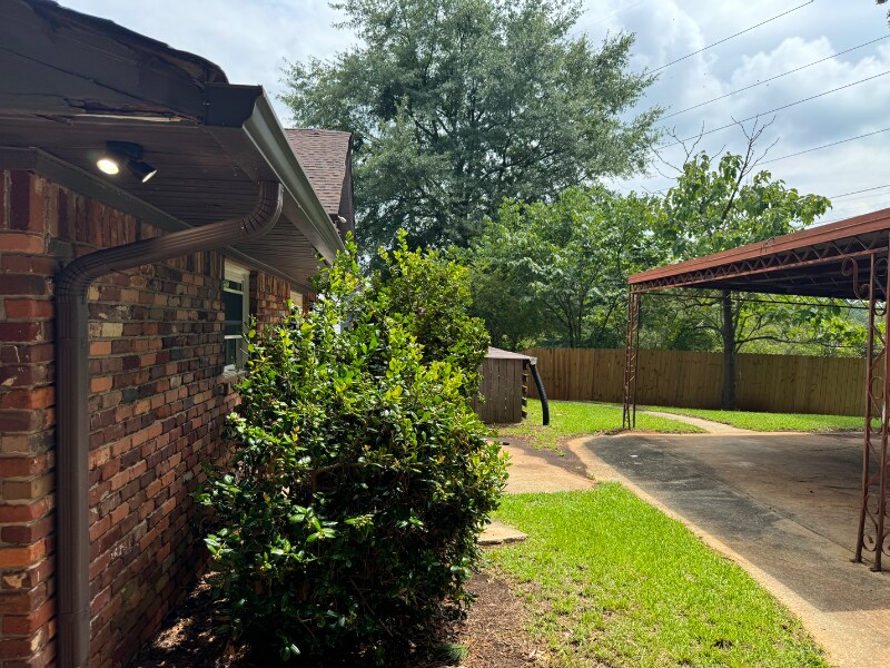 Building Photo - 2455 McAlpin Ter