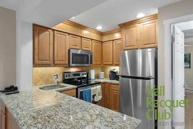 Building Photo - 4610 Vail Racquet Club Dr