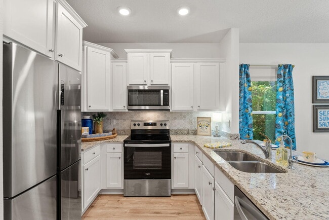 Building Photo - 183 Sandhill Pines Dr