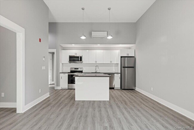 Building Photo - 47 Beekman Ave