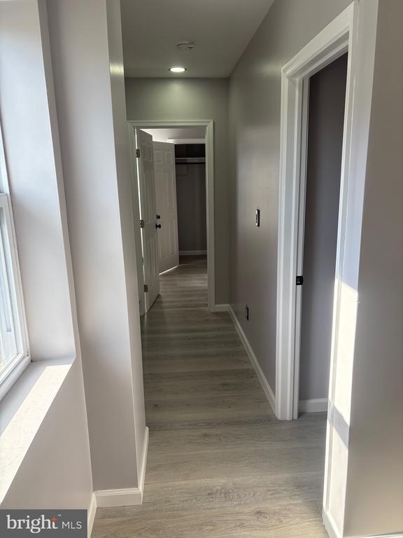 Building Photo - 220 N 9th St