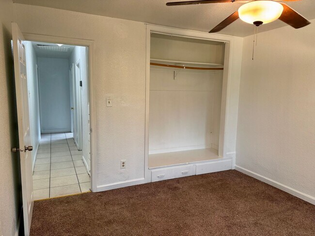 Building Photo - 3 Bedroom 2 Bath , With Solar