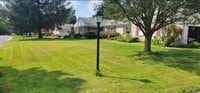 Building Photo - 147 Candlewick Dr