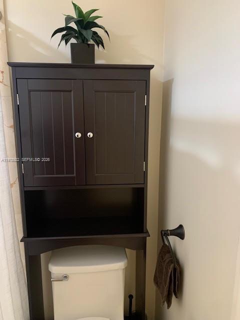 Building Photo - 6917 Collins Ave