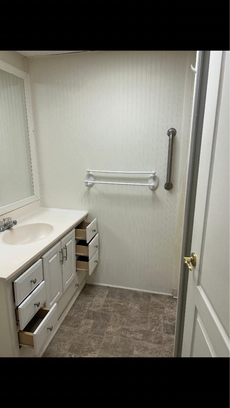 Building Photo - 302 Mitchell Hill Rd