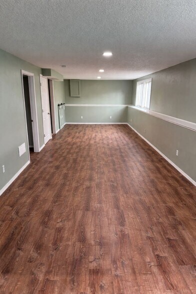 Building Photo - 6511 Upper 22nd St N