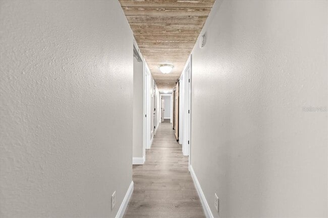 Building Photo - 4805 Cooper Rd