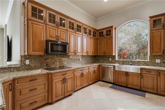 Building Photo - 5628 SW Gray Fox Dr