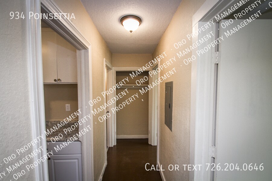 Building Photo - 934 Poinsettia-