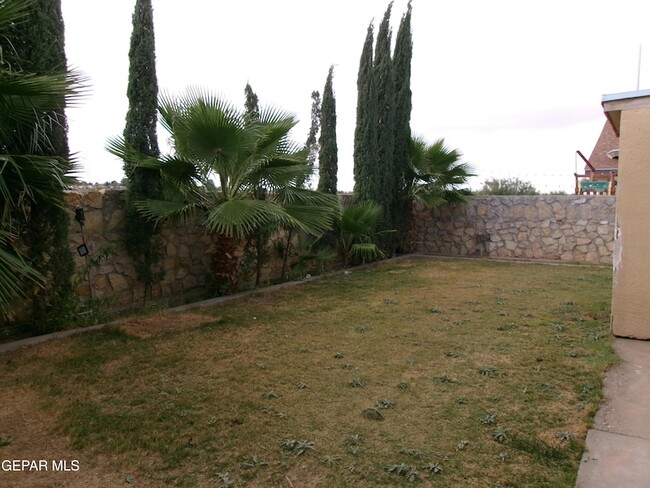 Building Photo - 118 Tierra Vista Dr