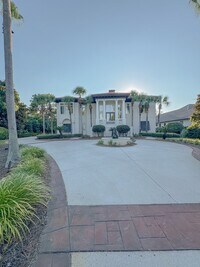 Building Photo - 2940 Pine Valley Dr