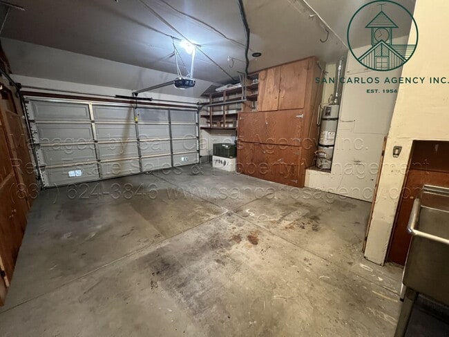 Building Photo - Two Bed Pacific Grove Condo in Gated Commu...