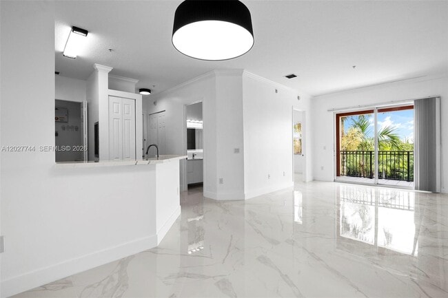 Building Photo - 4404 SW 160th Ave