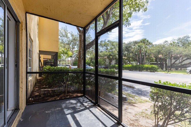 Building Photo - 490 NW 20th St