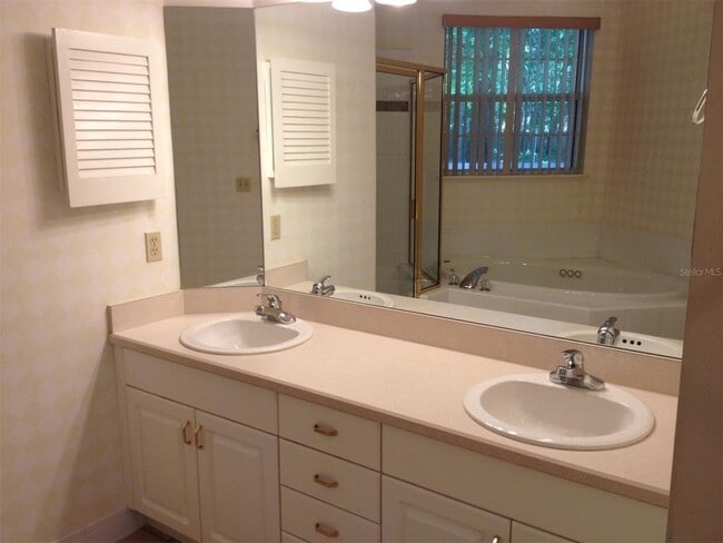 Building Photo - 4414 SW 91st Dr