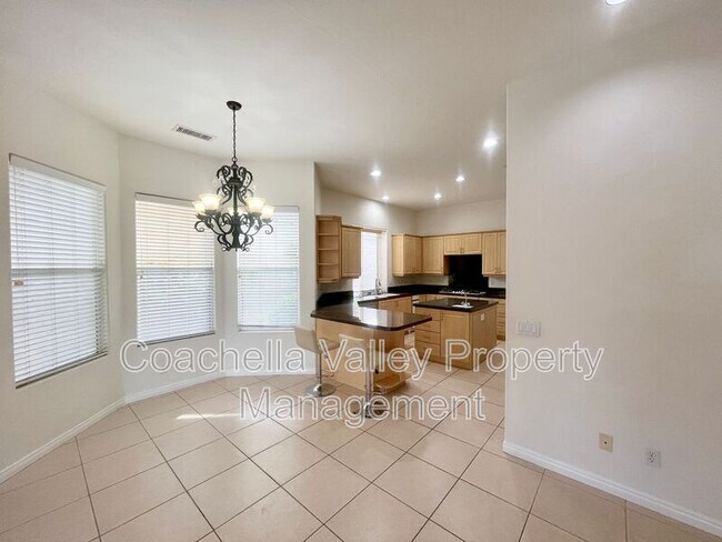 Building Photo - 20 Trafalgar