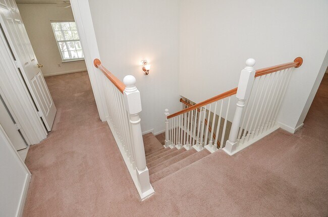 Building Photo - 23615 Banning Point Ct