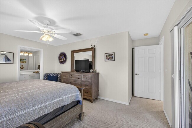 Building Photo - 5008 Elpine Way