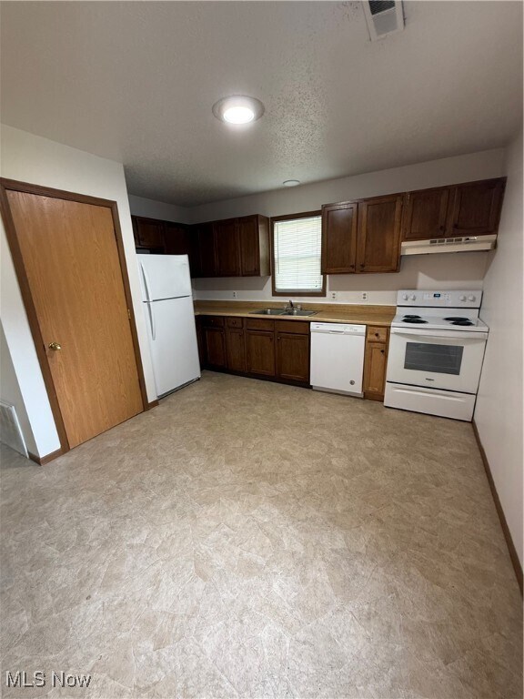 Building Photo - 1330 Richey Rd