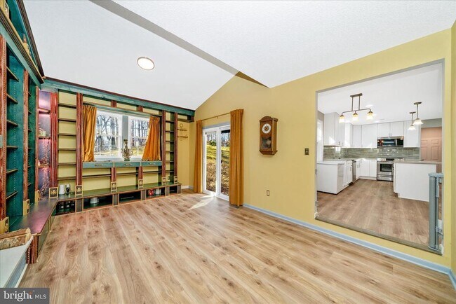 Building Photo - 3105 Glissade Ct