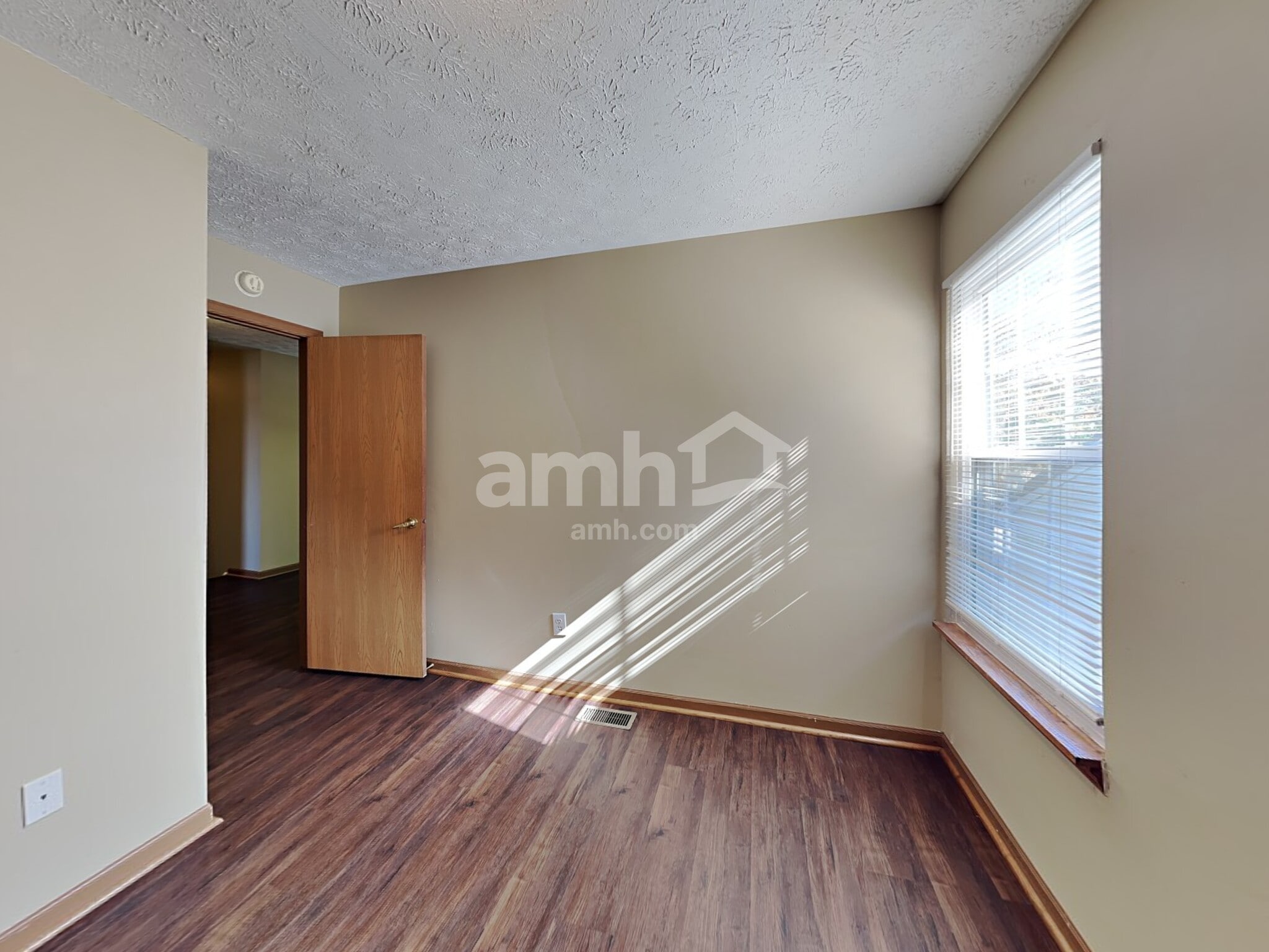 Building Photo - 2278 Layton Park Dr