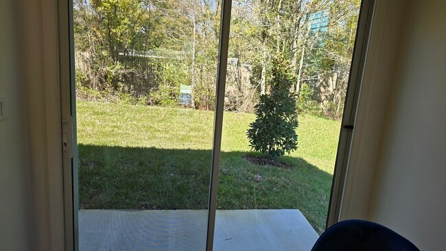 Building Photo - 6821 Lake Mist Ln