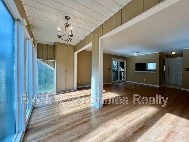 Building Photo - 131 Cedar Cove Ln