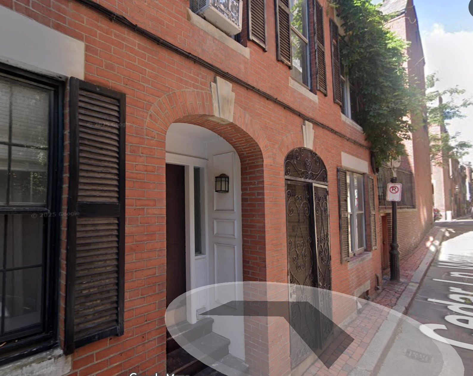 Building Photo - 6 W Cedar St